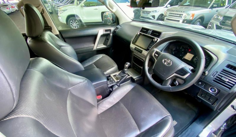 
								Toyota Land Cruiser Prado 3.0DT Tx At full									