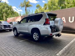 
										Toyota Land Cruiser Prado 3.0DT Tx At full									