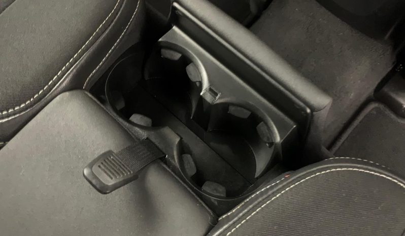 
								Volvo V40 T3 Kinetic full									