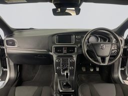 
										Volvo V40 T3 Kinetic full									