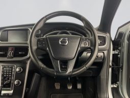
										Volvo V40 T3 Kinetic full									