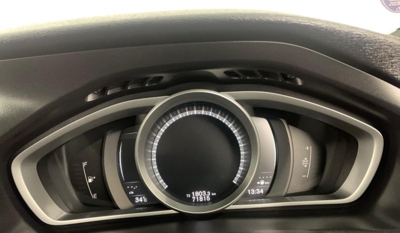 
								Volvo V40 T3 Kinetic full									