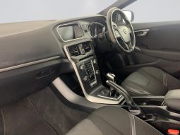 
										Volvo V40 T3 Kinetic full									
