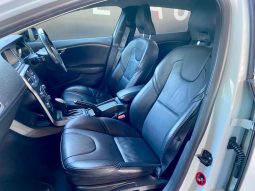 
										Volvo V40 T4 Elite Powershift full									