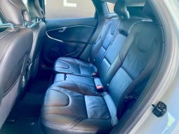 
										Volvo V40 T4 Elite Powershift full									