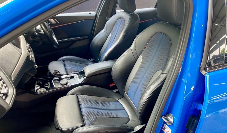 
								BMW 1 Series 118i M Sport Sport Steptronic full									