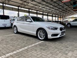 
										BMW 1 Series 5-Door Facelift 120i Steptronic full									