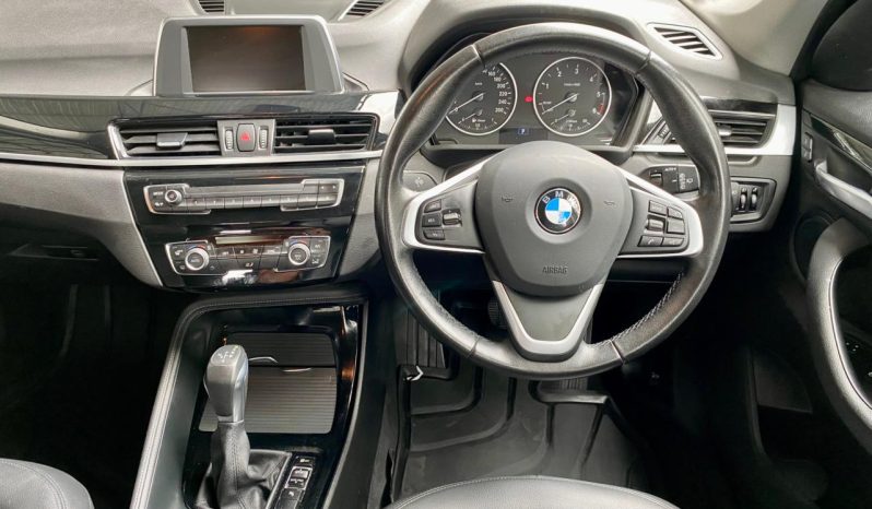 
								BMW X1 Sdrive20d Xline Steptronic full									