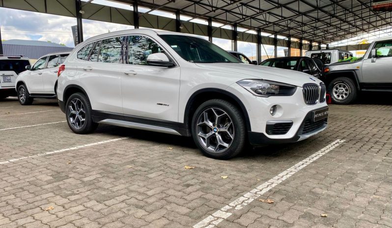 
								BMW X1 Sdrive20d Xline Steptronic full									