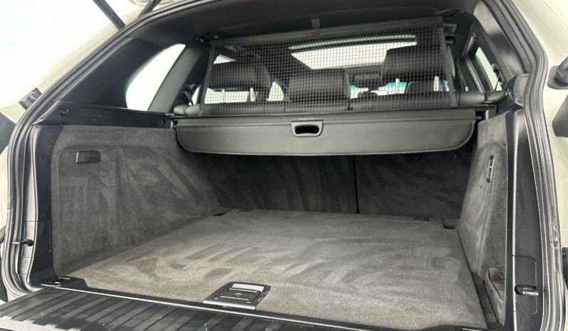 
								BMW X5 M50d Sport Steptronic full									