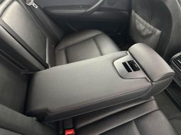 
										BMW X5 M50d Sport Steptronic full									