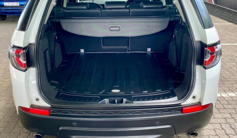 
								Land Rover Discovery Sport 2.0 I4 Diesel Se At full									