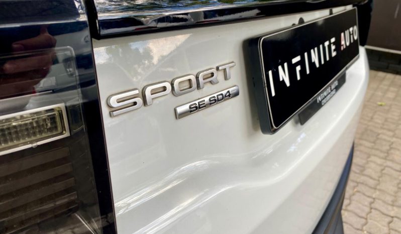 
								Land Rover Discovery Sport 2.0 I4 Diesel Se At full									