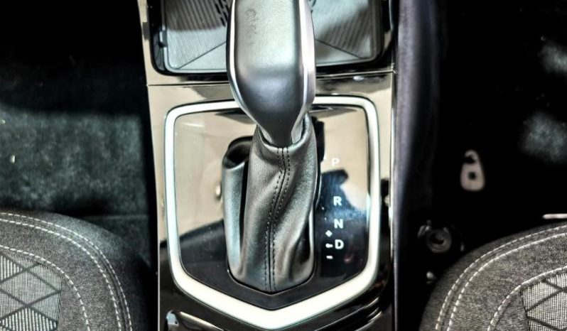 
								Mahindra Xuv3X0 1.2T Mx3 At full									