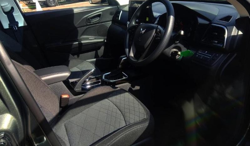 
								Mahindra Xuv3X0 1.2T Mx3 At full									
