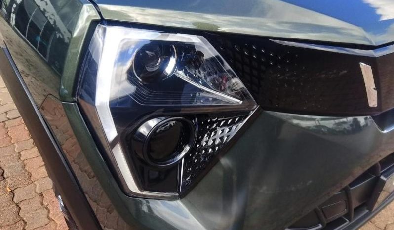 
								Mahindra Xuv3X0 1.2T Mx3 At full									
