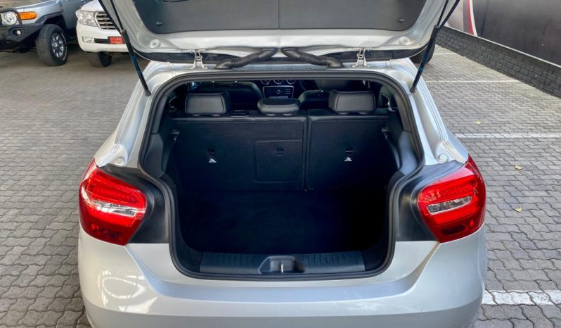 
								Mercedes Benz A-Class A 200 D Style Line 7G-Dct full									