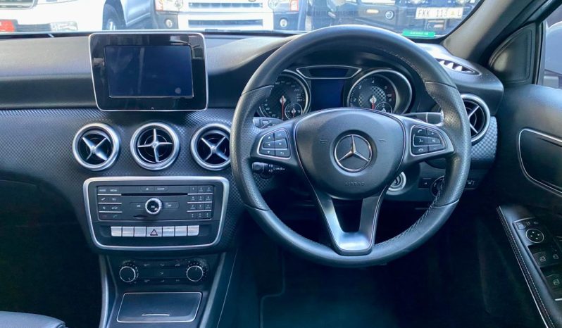 
								Mercedes Benz A-Class A 200 D Style Line 7G-Dct full									