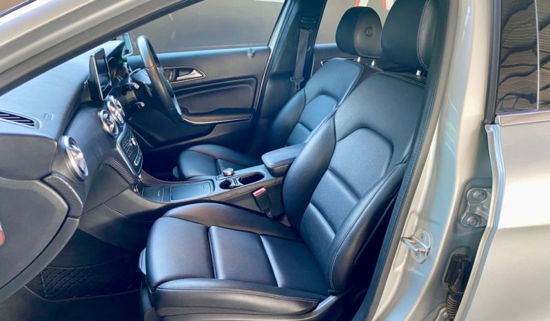 
								Mercedes Benz A-Class A 200 D Style Line 7G-Dct full									