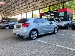 
										Mercedes Benz A-Class A 200 D Style Line 7G-Dct full									