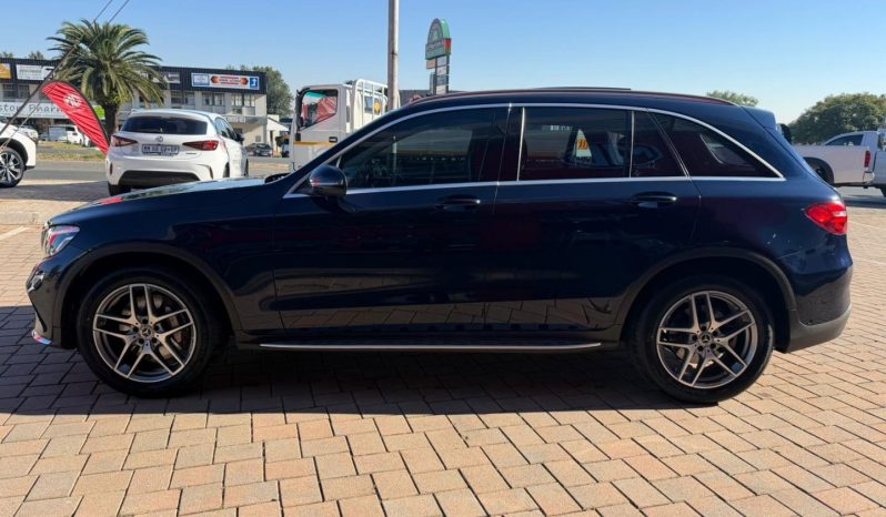 
								Mercedes Benz Glc Glc 250 D 4matic Amg 9G-Tronic full									
