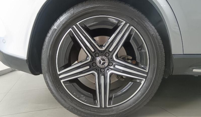 
								Mercedes Benz Gle Suv 300d 4matic full									