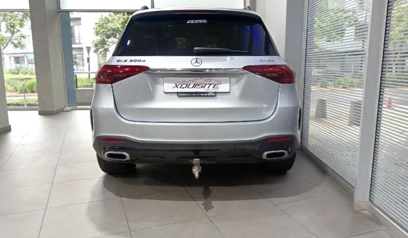 
								Mercedes Benz Gle Suv 300d 4matic full									