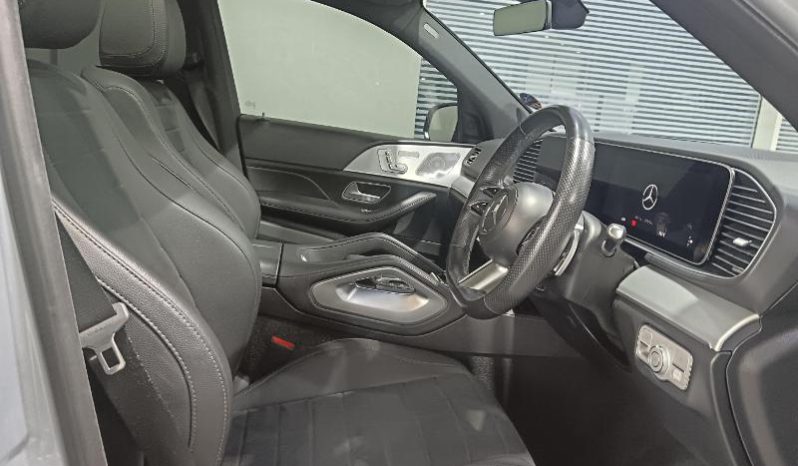 
								Mercedes Benz Gle Suv 300d 4matic full									