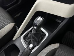 
										Nissan Magnite 1.0 Visia At full									