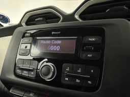 
										Nissan Magnite 1.0 Visia At full									