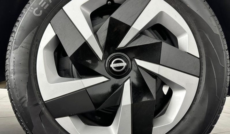 
								Nissan Magnite 1.0 Visia At full									