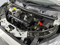 
										Nissan Magnite 1.0 Visia At full									