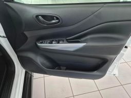 
										Nissan Navara 4X4 STEALTH AUTO D/CAB full									