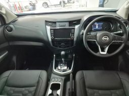 
										Nissan Navara 4X4 STEALTH AUTO D/CAB full									
