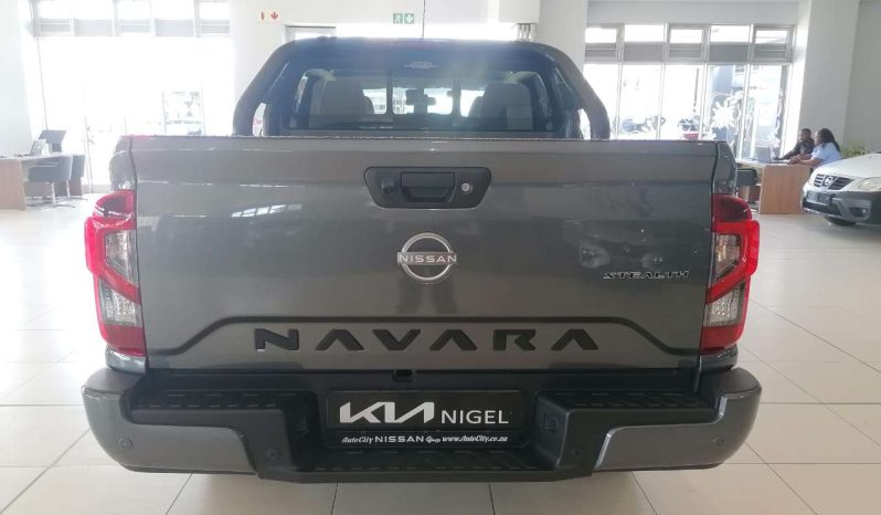 
								Nissan Navara NAVARA 2.5DDTI STEALTH A/T full									