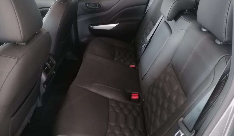 
								Nissan Navara NAVARA 2.5DDTI STEALTH A/T full									