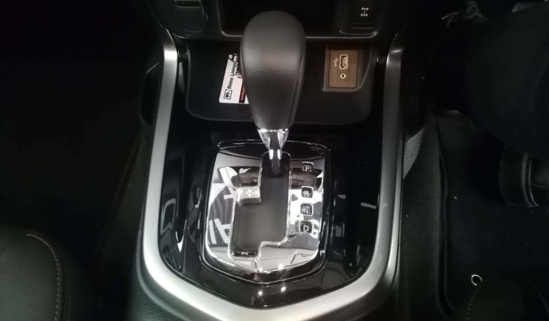 
								Nissan Navara NAVARA 2.5DDTI STEALTH A/T full									