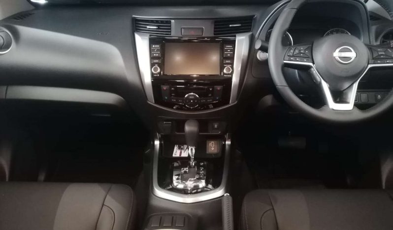 
								Nissan Navara NAVARA 2.5DDTI STEALTH A/T full									