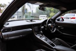
										Porsche 911 Carrera Coupe Auto full									