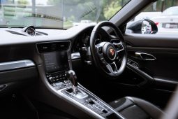 
										Porsche 911 Carrera Coupe Auto full									