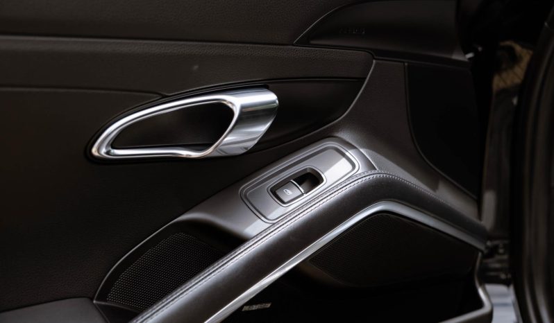 
								Porsche 911 Carrera Coupe Auto full									
