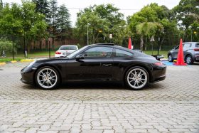 Porsche 911 Carrera Coupe Auto