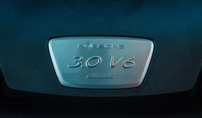
								Porsche Panamera 3.0 Diesel Tiptronic full									