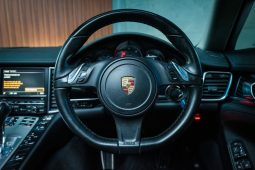 
										Porsche Panamera 3.0 Diesel Tiptronic full									