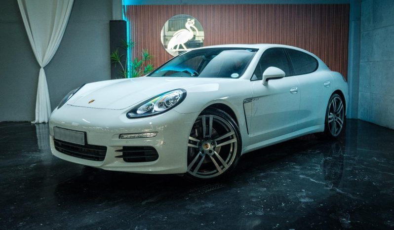 
								Porsche Panamera 3.0 Diesel Tiptronic full									