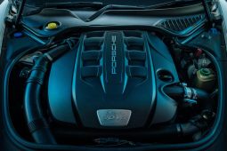 
										Porsche Panamera 3.0 Diesel Tiptronic full									