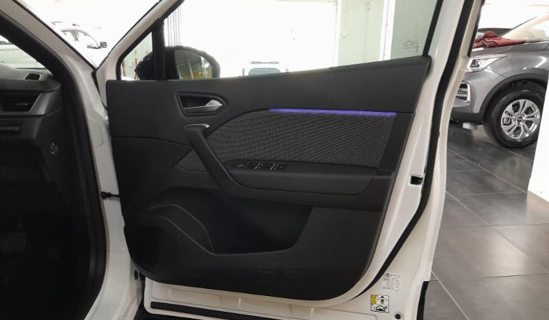 
								Renault Captur 1.3T Iconic full									