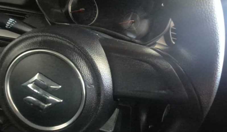 
								SUZUKI SWIFT 1.2 GL MT full									