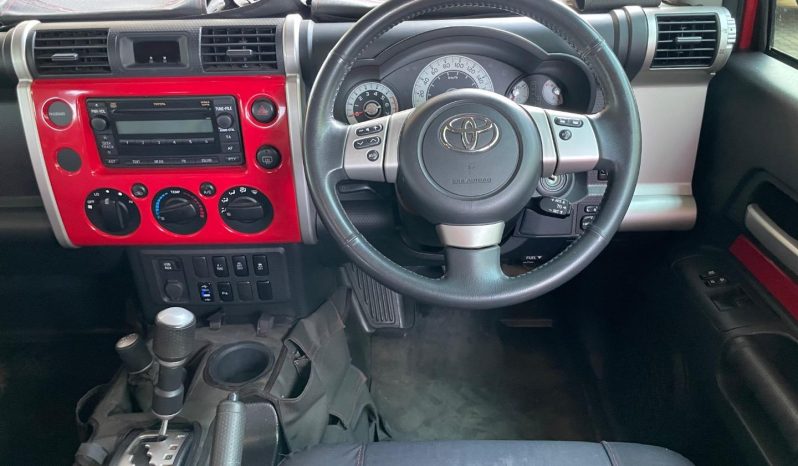 
								Toyota Fj Cruiser 4.0 V6 4X4 At full									