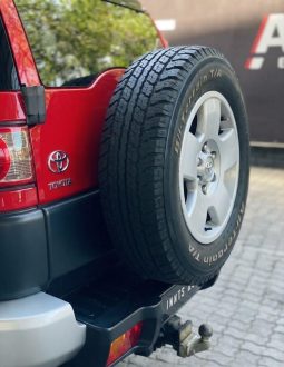 
										Toyota Fj Cruiser 4.0 V6 4X4 At full									